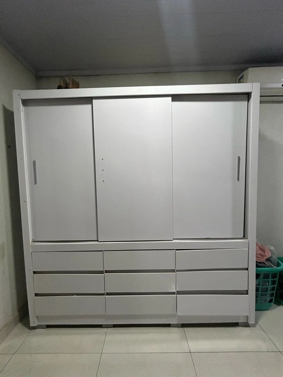 Vendo guarda-roupas de casal 