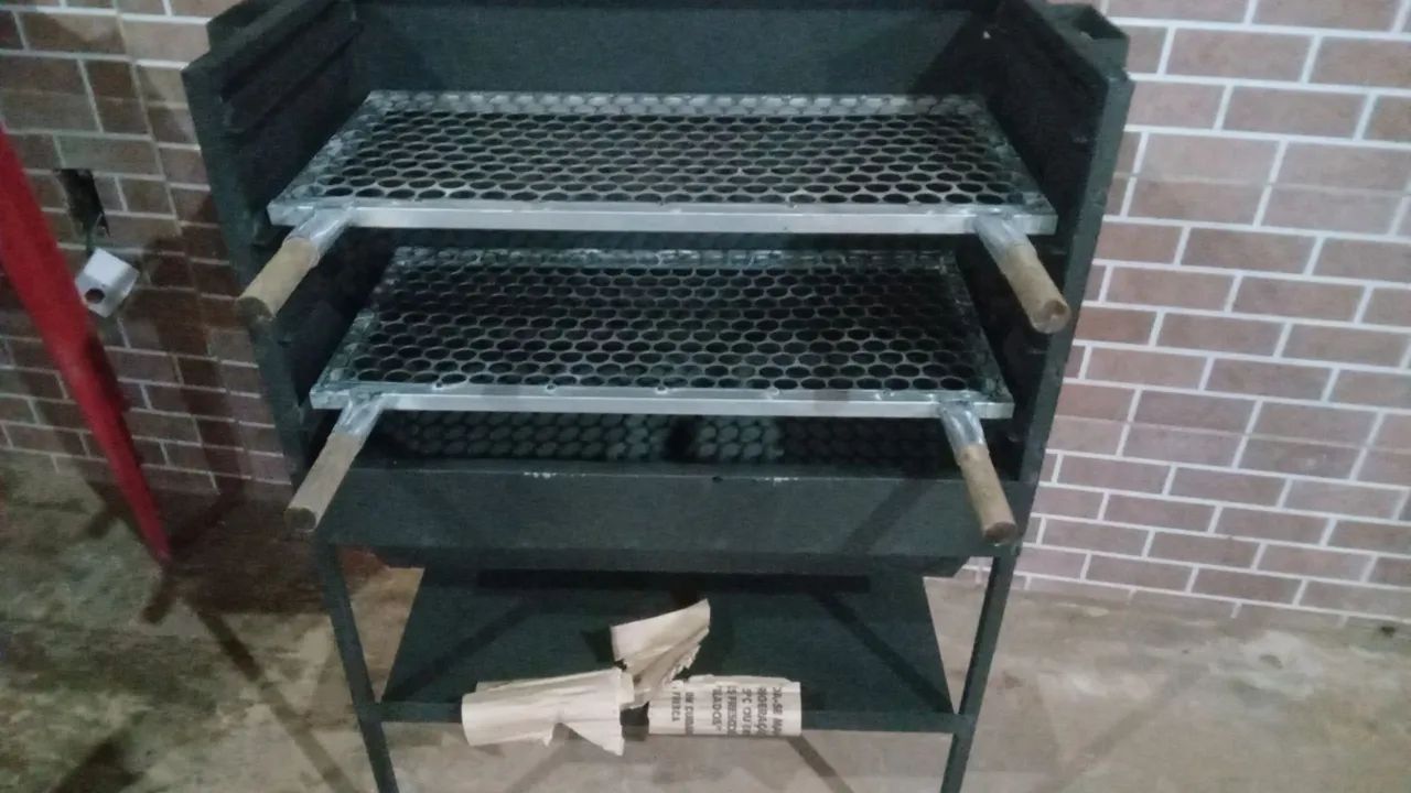 Churrasqueira para espetinho 