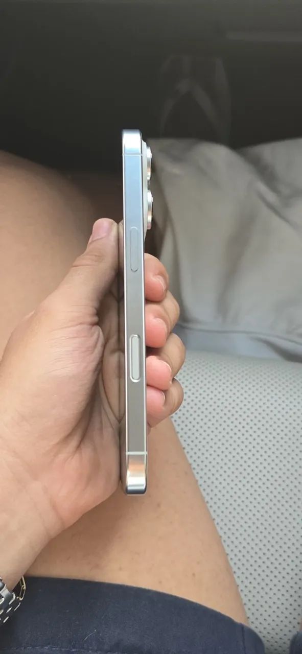 iPhone 16 Pro 128GB - Foto 2