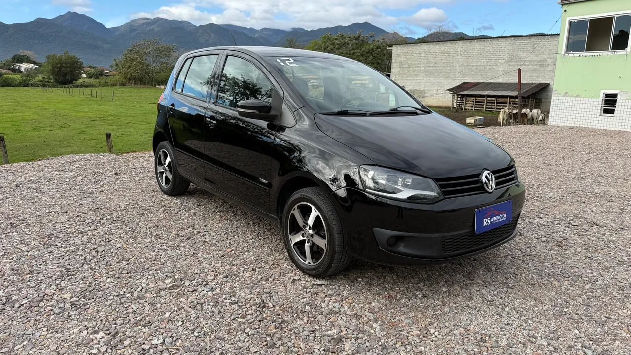 Volkswagen Fox 1.0 MI Total Flex 8V 5P 2012 - Foto 3