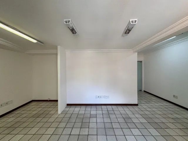 SALA COMERCIAL PARA LOCAÇÃO NA 1ª QUADRA DA PONTA VERDE - Foto 5