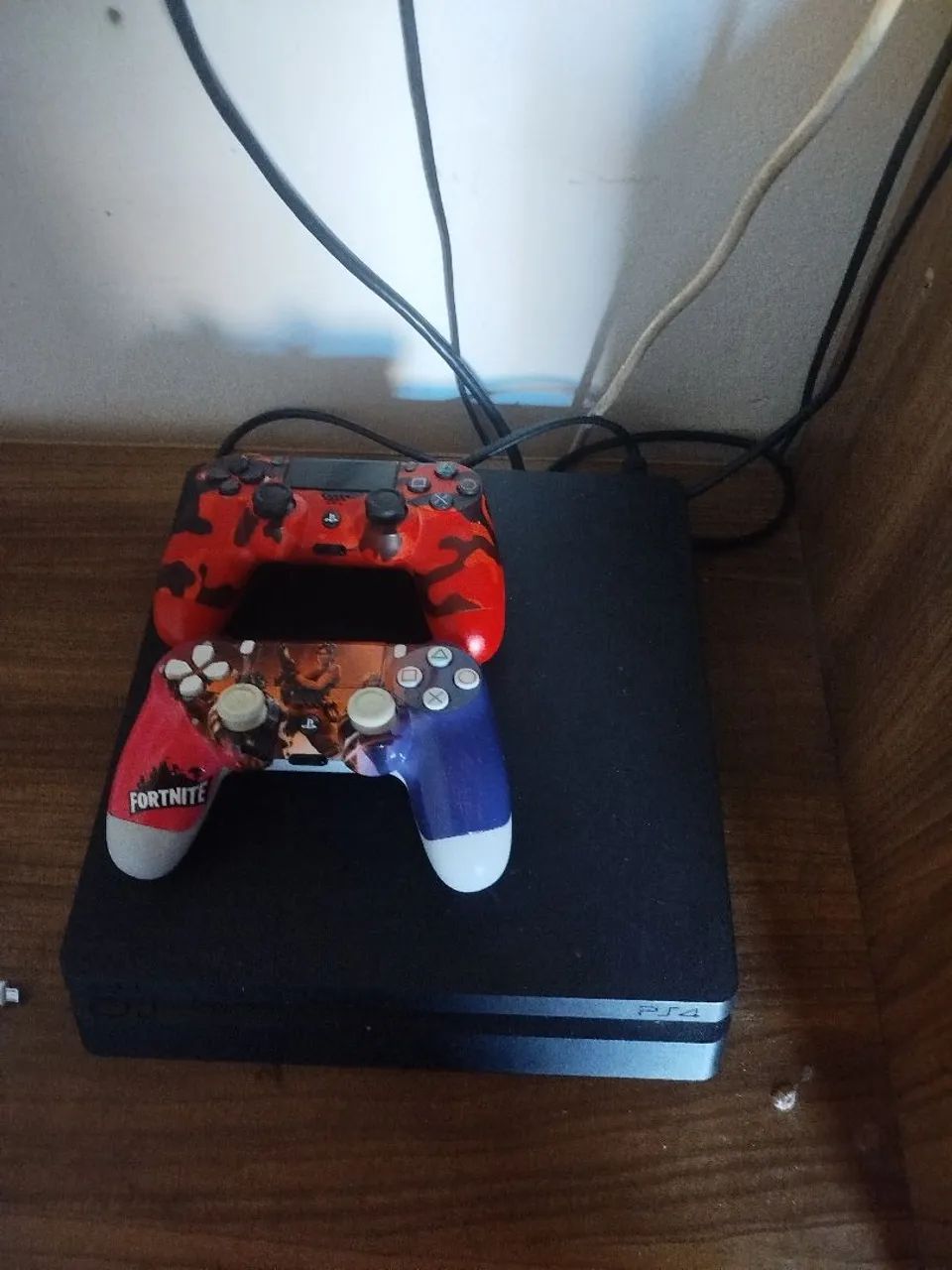 Ps4 2 controles com 8 jogos 