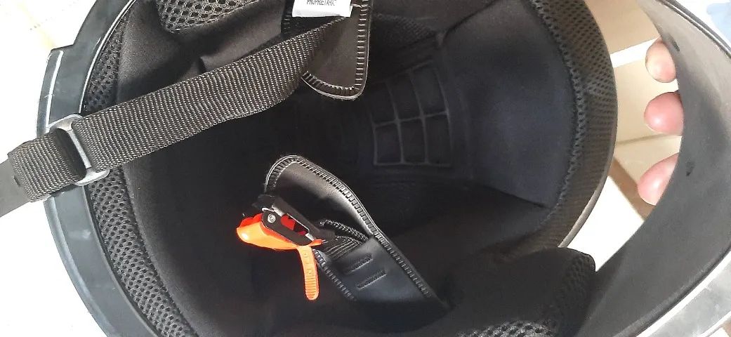 CAPACETE TAMANHO 60 - NOVO - Foto 2