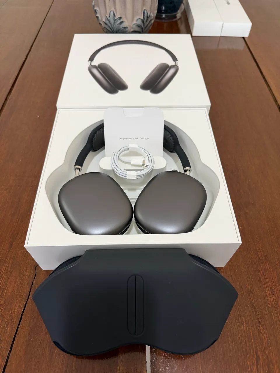 AirPods Max Apple Cinza-Espacial (Space Gray) - Completo na Caixa