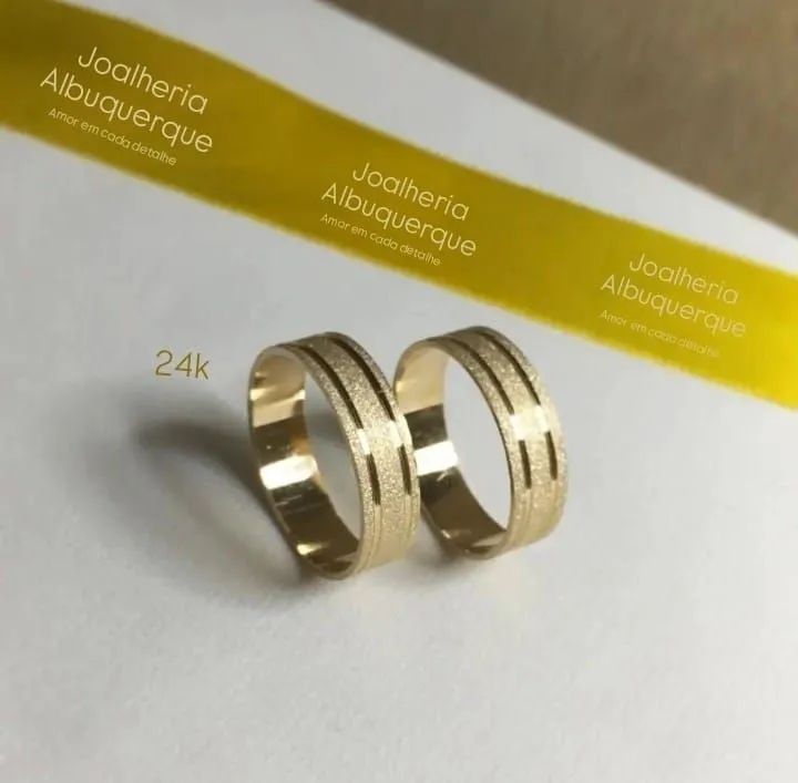 PAR DE ALIANÇAS BANHADAS A OURO 24KILATES  - Foto 3