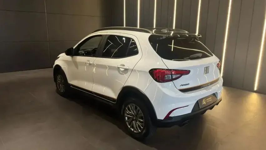 Fiat Argo Trekking 1.3 8V Flex 2023 - Foto 5