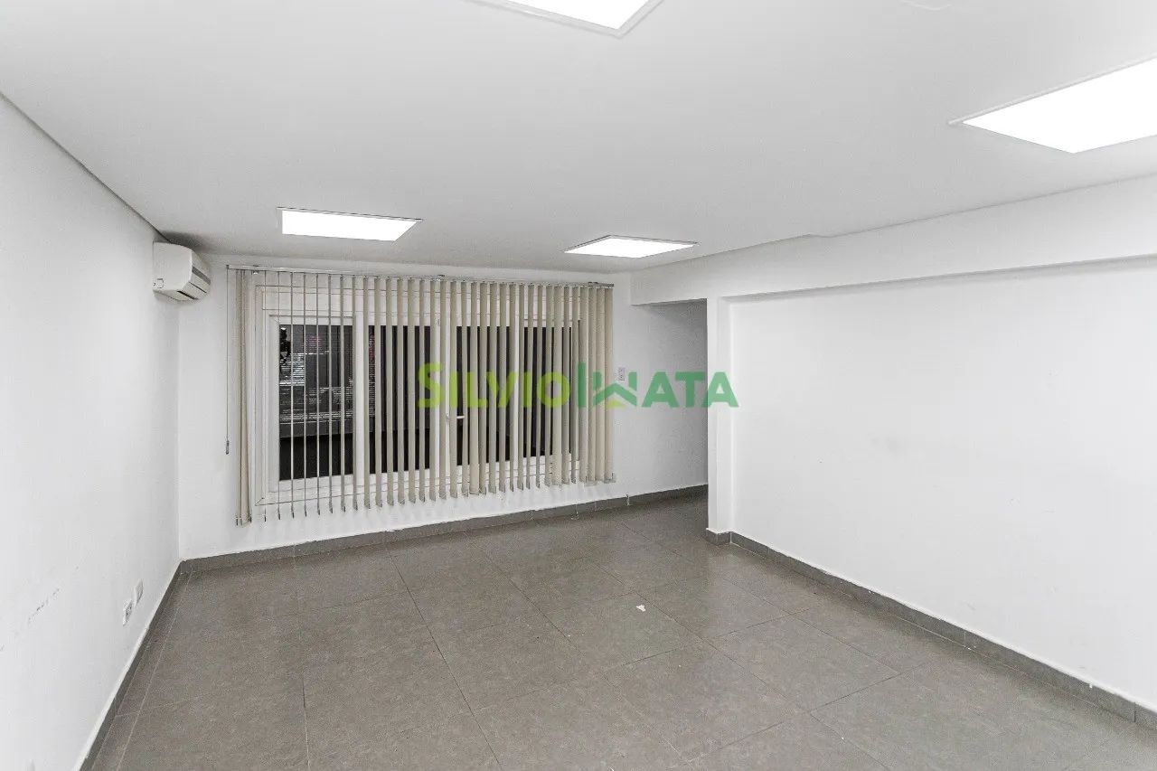 EXCELENTE SALA COMERCIAL COM MAIS DE 600,00 M² PARA LOCAR NO CENTRO DA CIDADE. - Foto 5