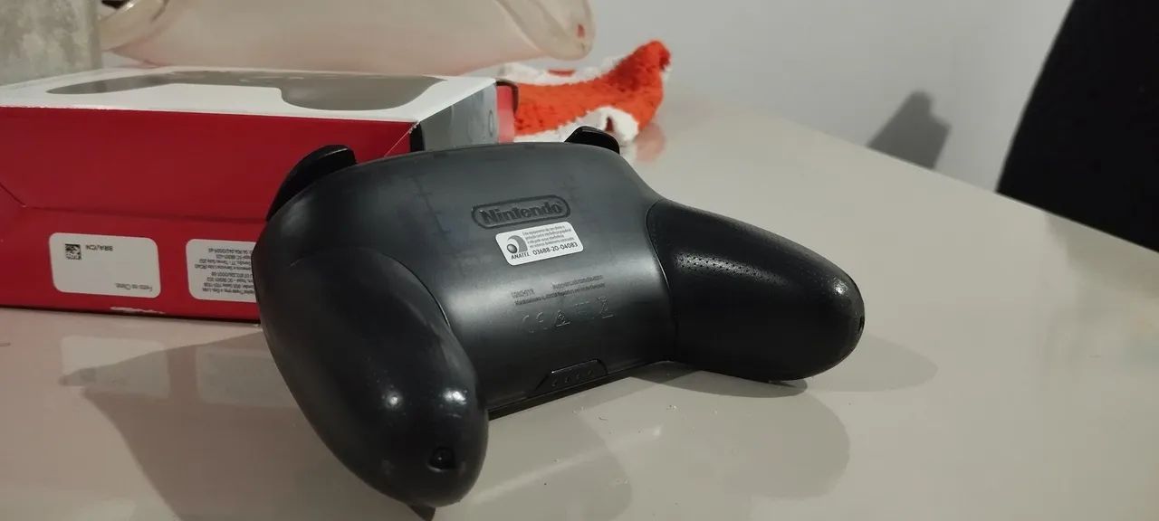 Controle - Nintendo Switch Pro Controller - Foto 3