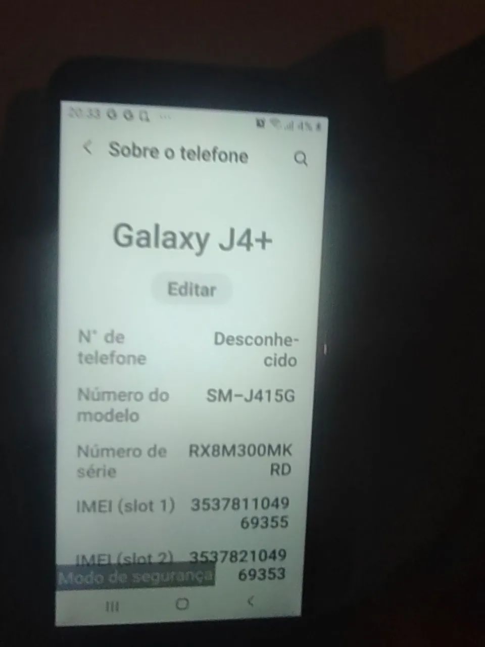 Celular J4