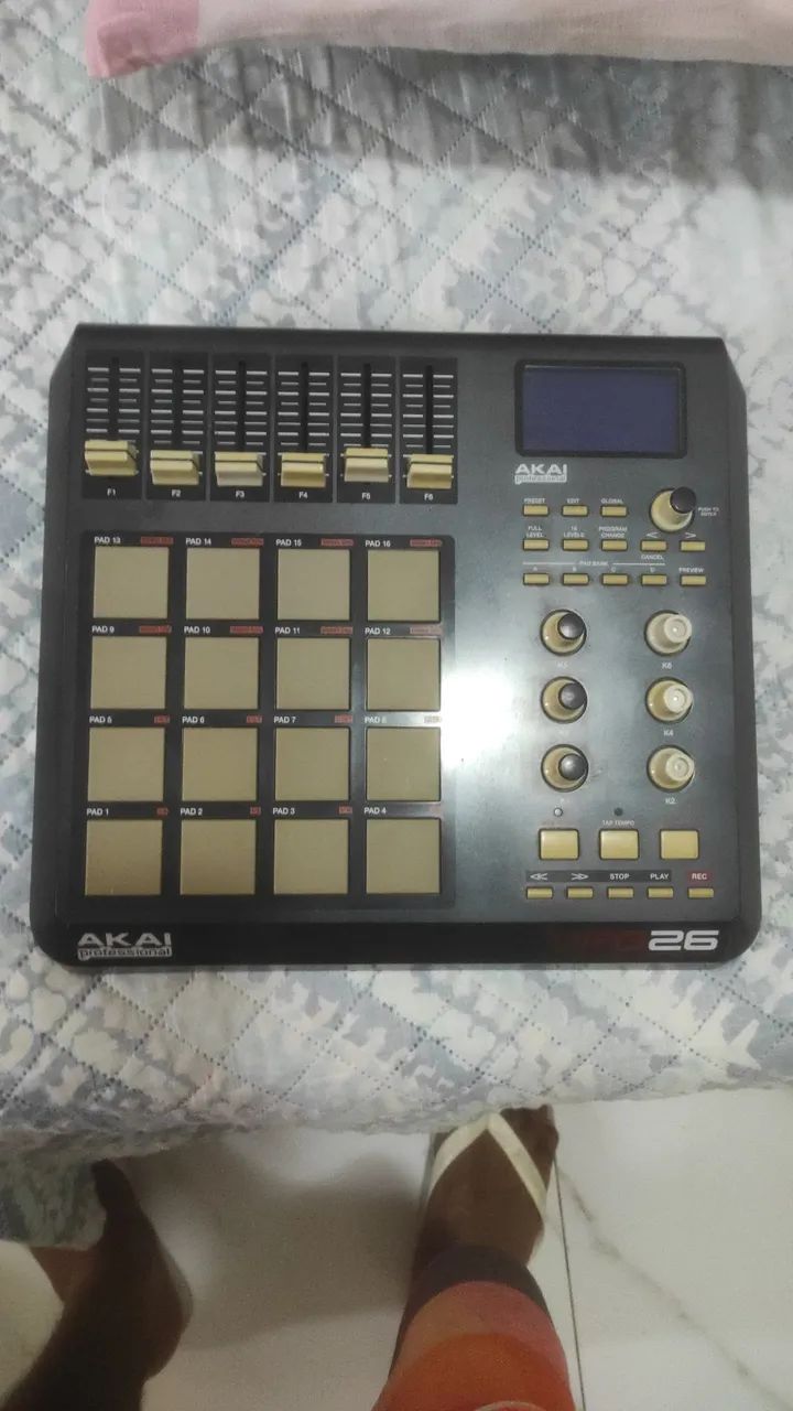 MPD AKAI 26 - Foto 4