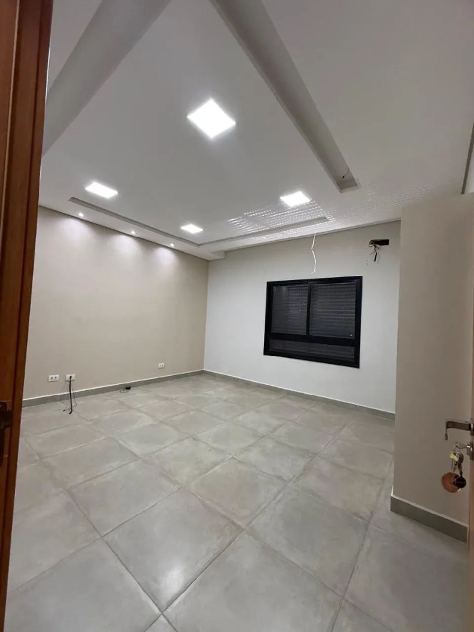 Sala Comercial - Centro 45m2 - Super segura e acabamento fino. - Foto 4