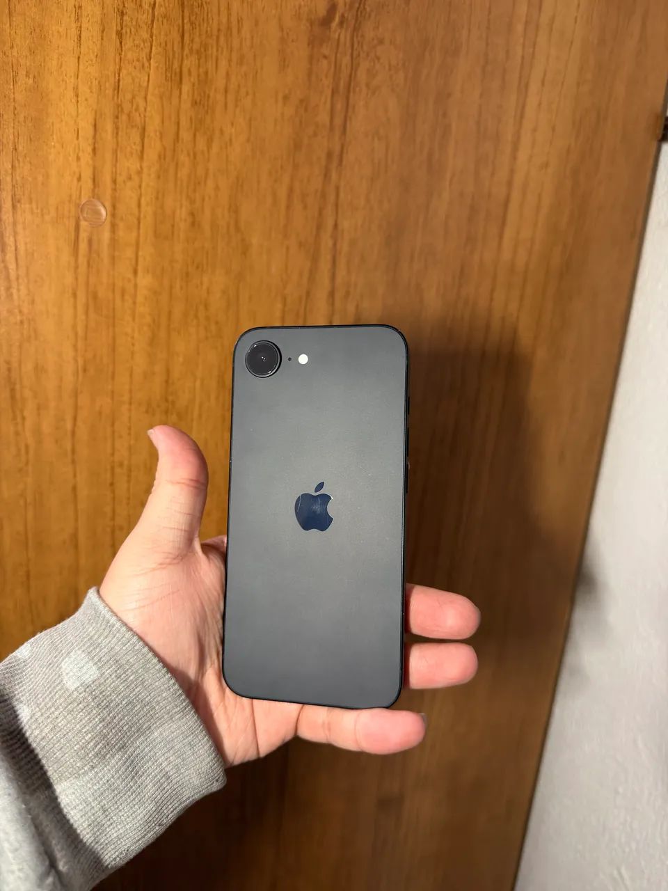 iPhone 16e 128GB C/ Garantia Apple - Foto 3