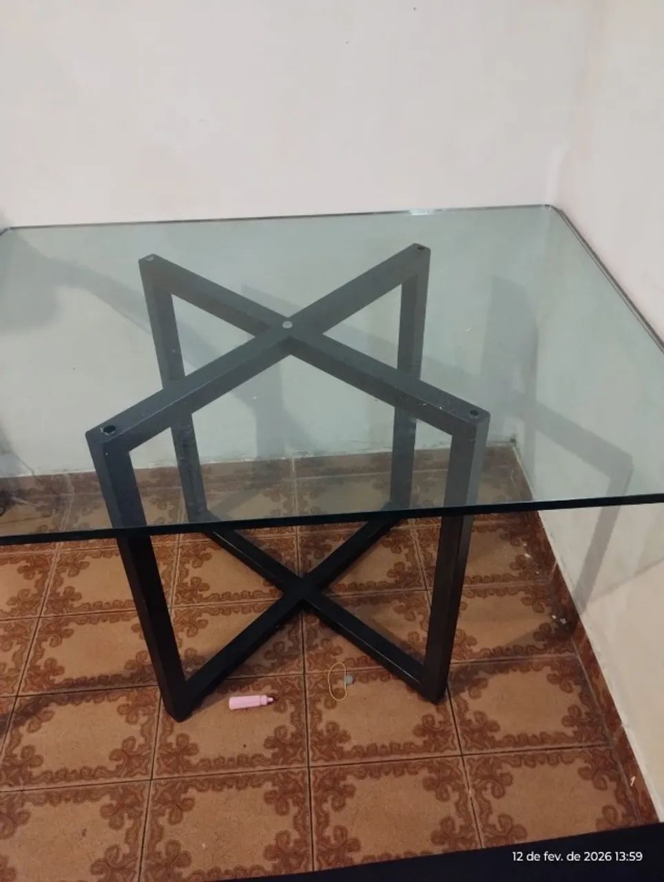 MESA EM VIDRO 15MM + POLTRONA ESTOFADA - Foto 4