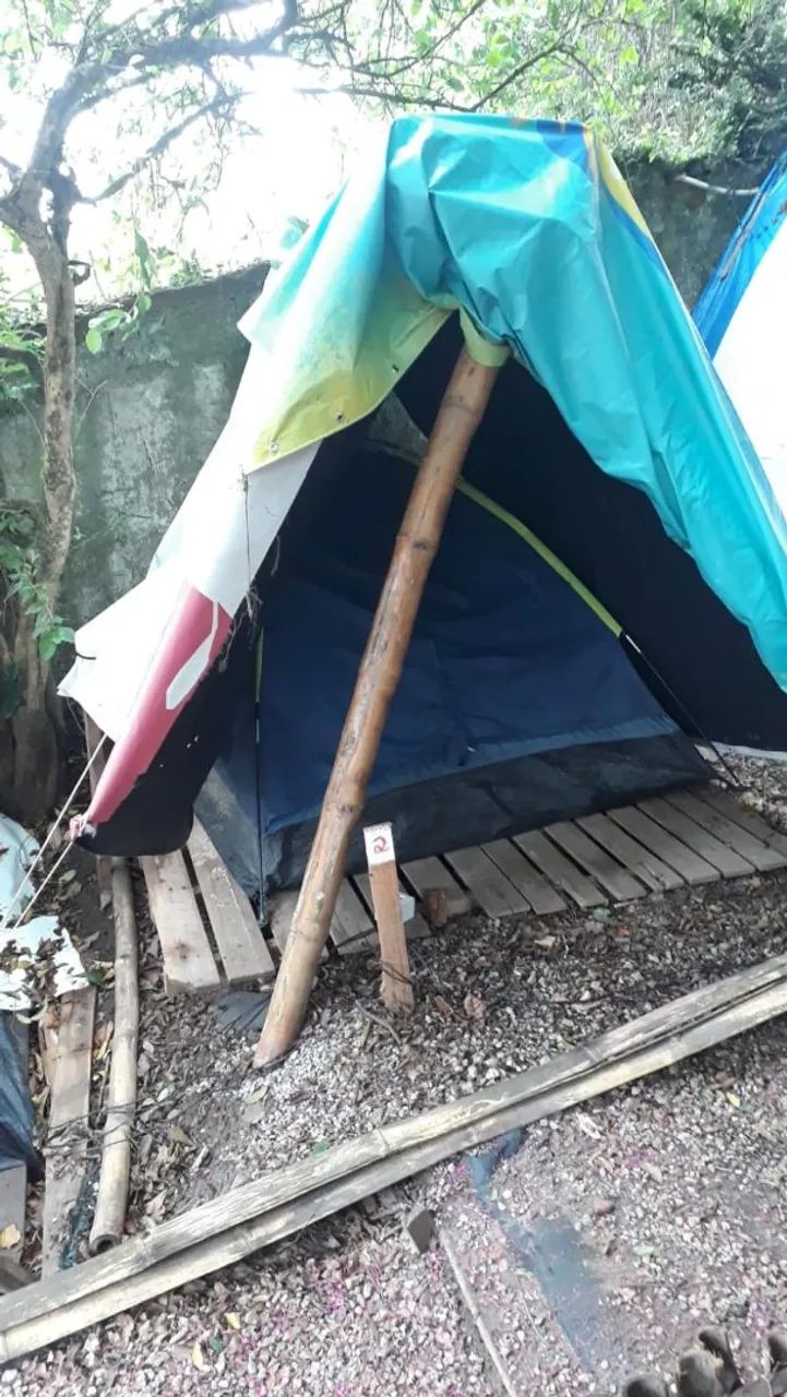 Barraca e lonas impermeaveis