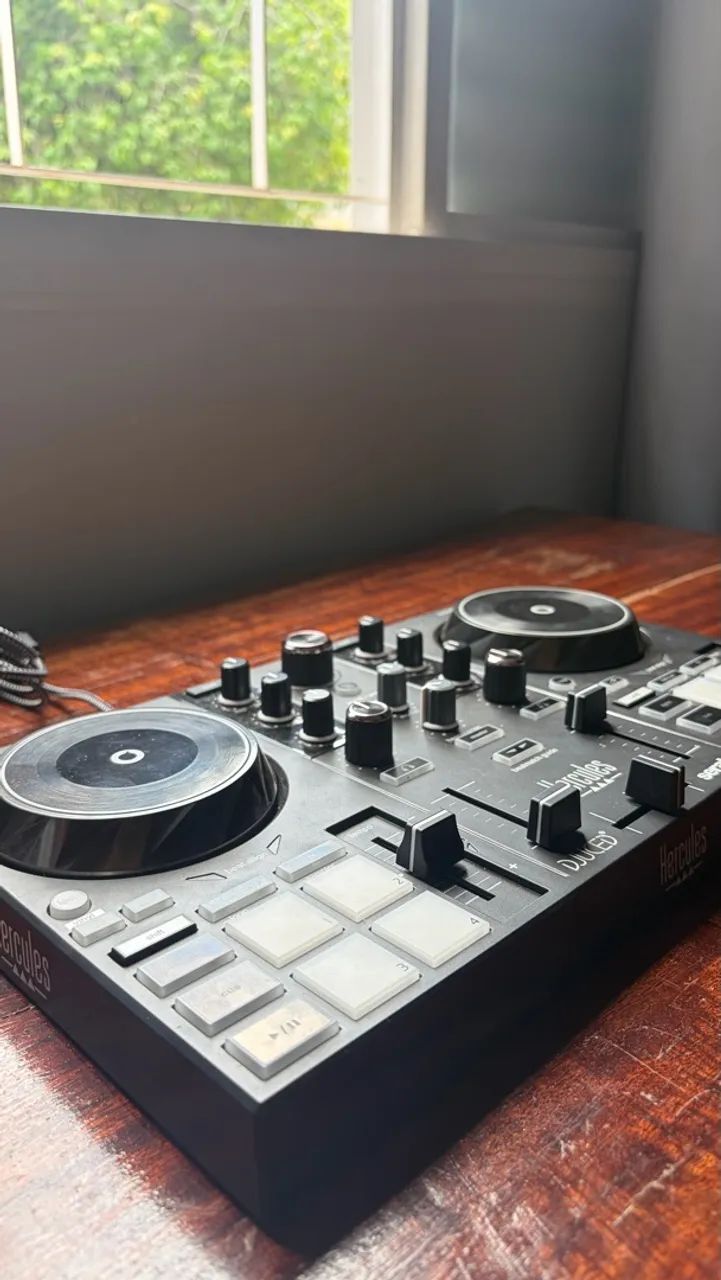 Controladora Ddj Hercules MK3