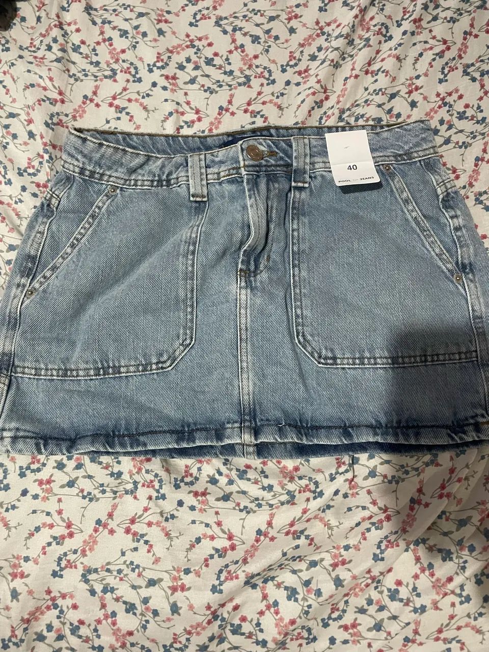 Saia nova bermuda jeans usada uma vez 