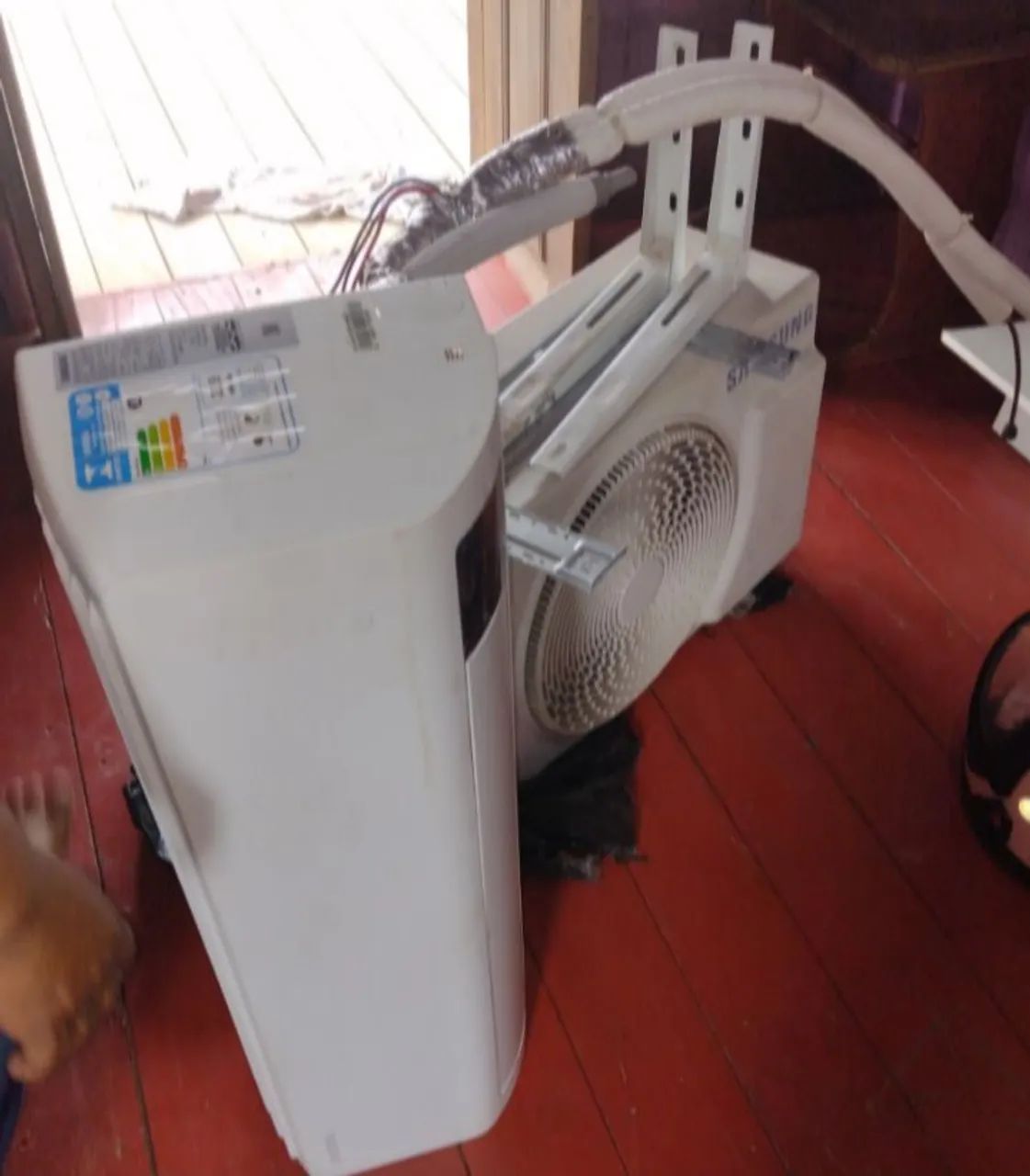 Trabalhamos com conserto de geladeira freezer bebedouro máquina de lavar e ar condicionado - Foto 4