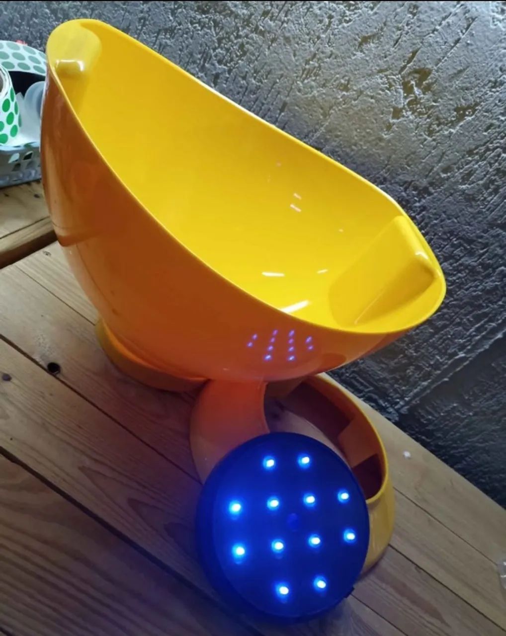 campanheira  amarela 4 litros com led - Foto 3