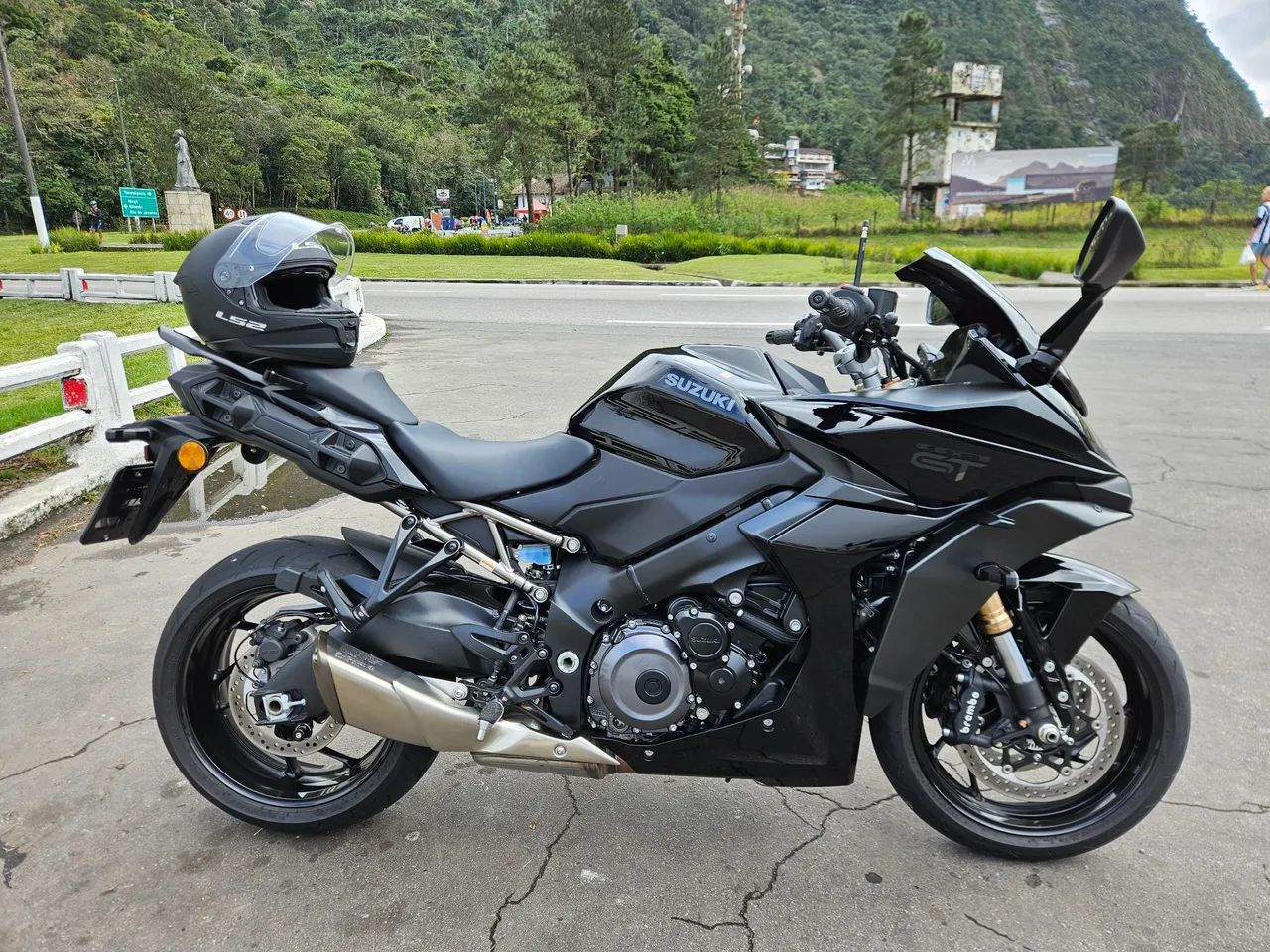 GSX-S 1000 GT 2024 - 1528785530 | OLX