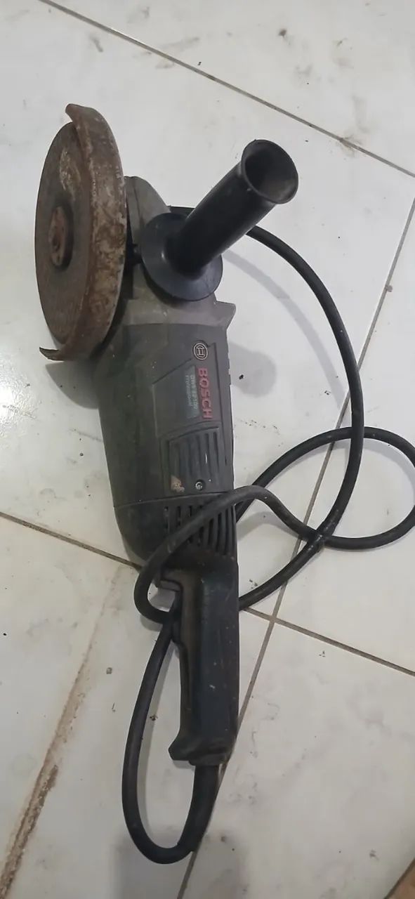 Esmerilhadeira Angular Bosch GWS 22-180 Professional