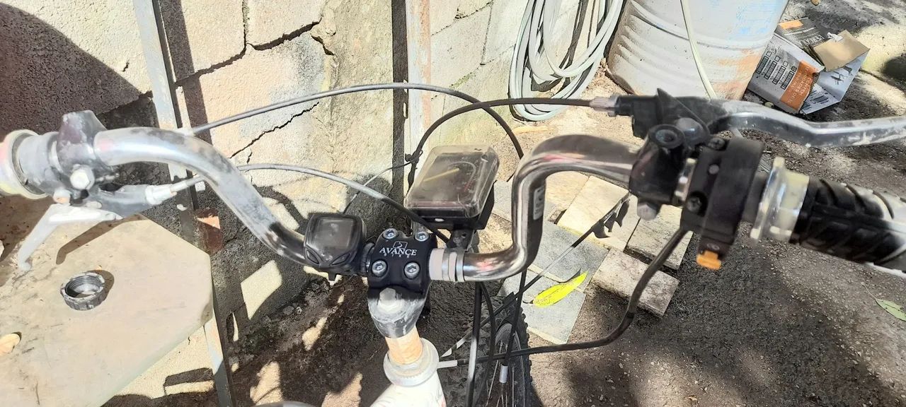 Ótima Bicicleta Motor 2 tempos - Foto 2