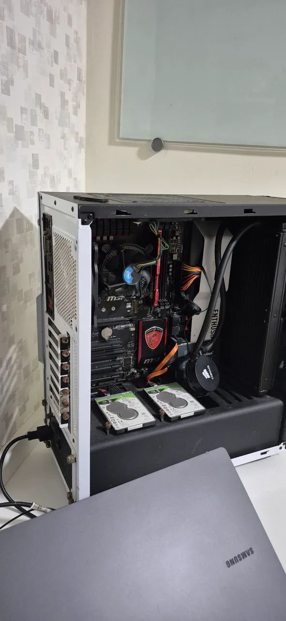 Vendo Gabinete NZXT. - Foto 2