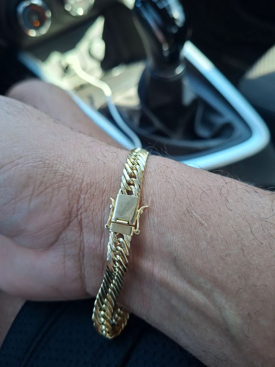 Pulseira de ouro nova