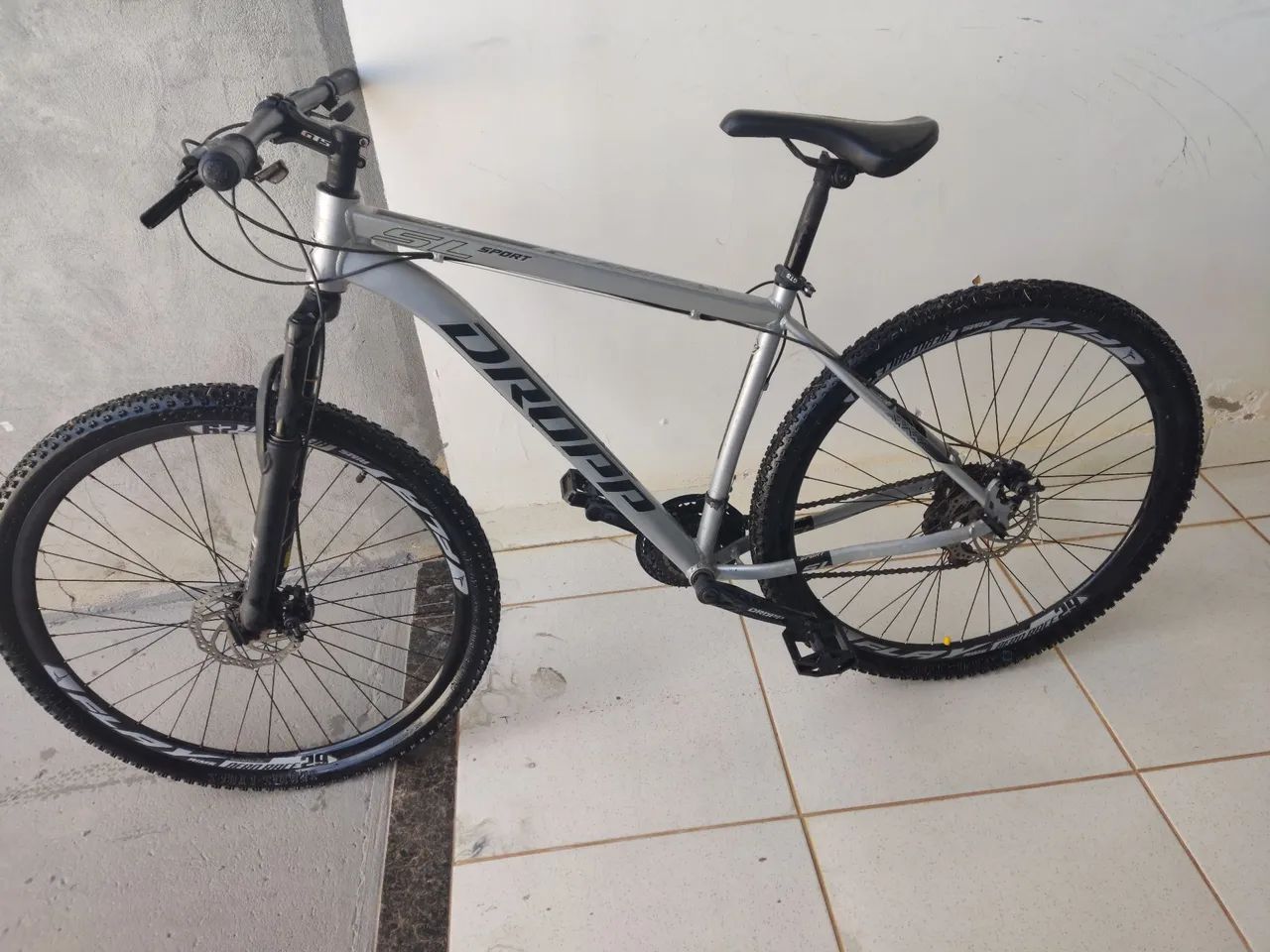 Bicicleta aro 29 aro alumínio, usada duas vezes R$800,00 - Foto 3