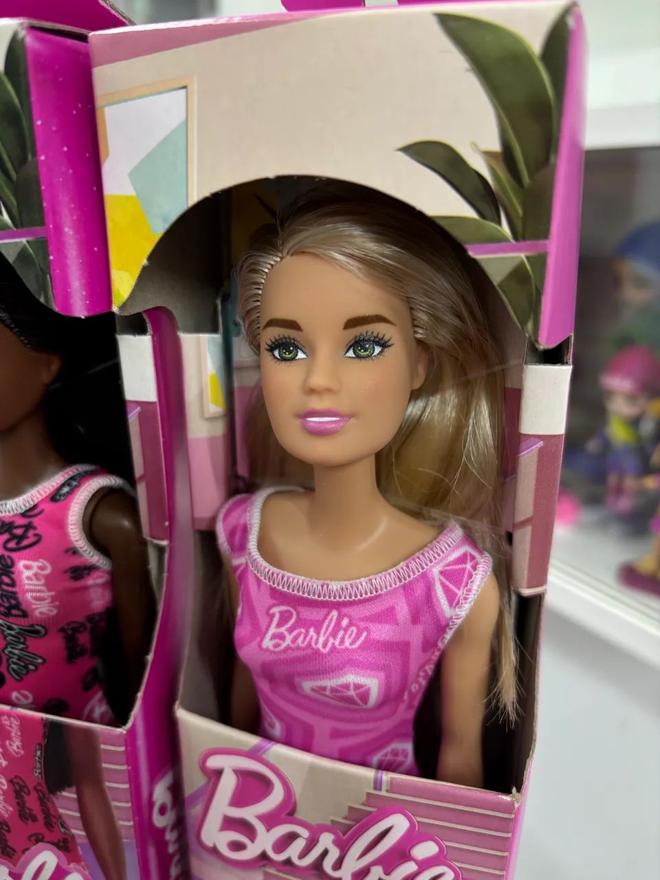 Combo 2 Barbies (negra é Teresa loira) - Foto 4