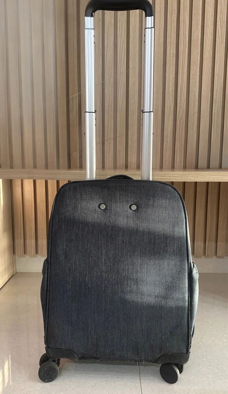 Mochila Kipling Com Rodinhas Mese Cinza  - Foto 3