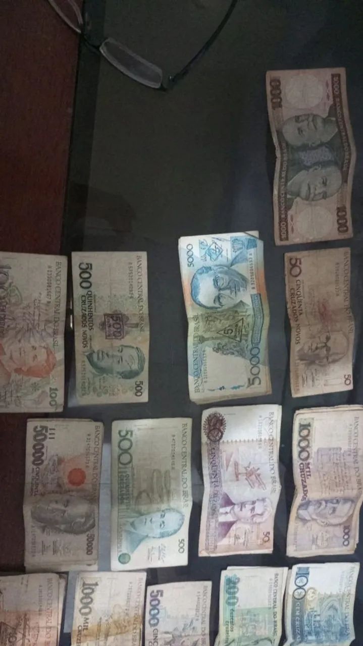 Notas antigas ; dependendo do valor tenho muitas  - Foto 2