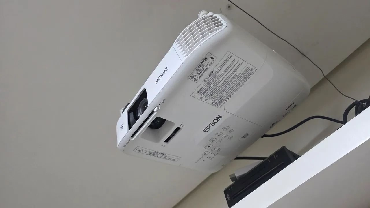 Projetor Epson W49