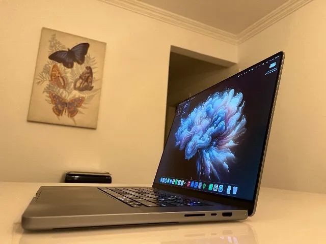 MacBook Pro 16 M1 Pro 16GB 512GB - Foto 4