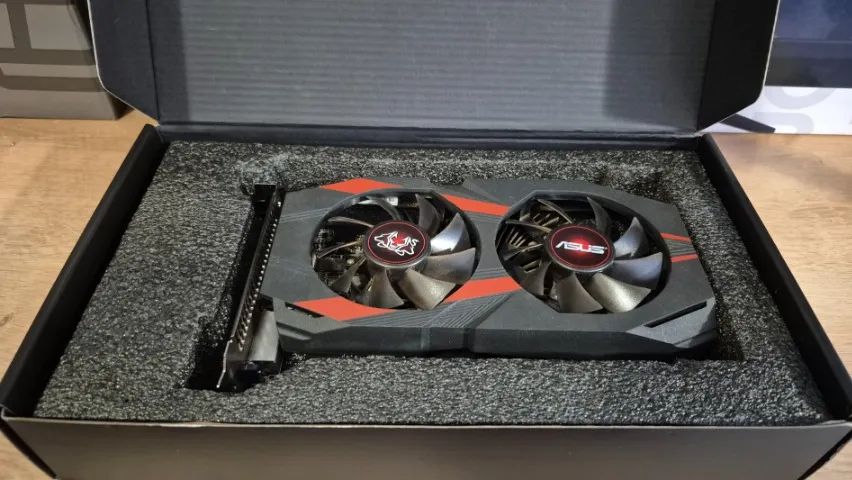 Placa de vídeo GTX 1050 Ti 4GB DDR5 Asus, seminova, com garantia