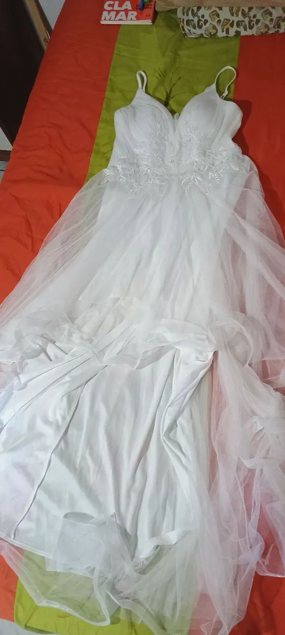 VENDO VESTIDO DE NOIVA - Foto 4