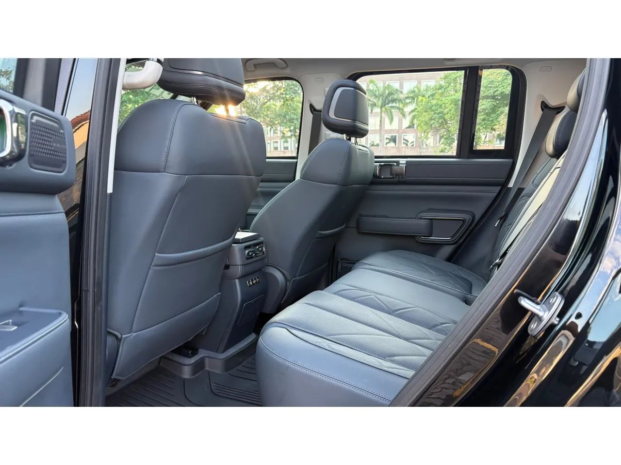 Denza B5 SUV híbrido plug-in, foto 11 de 16