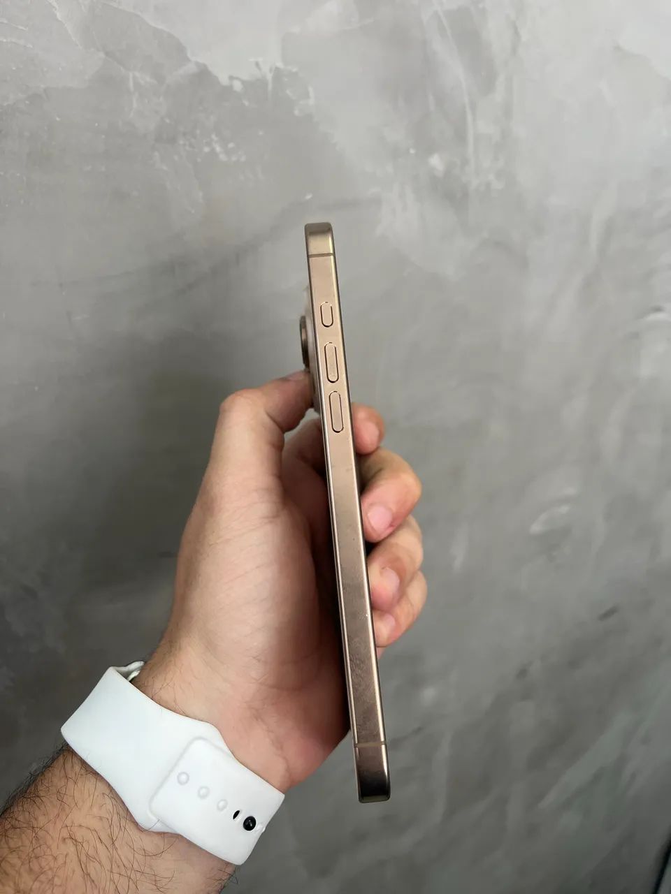 iPhone 16 pro Max 256 desert titanium  - Foto 2