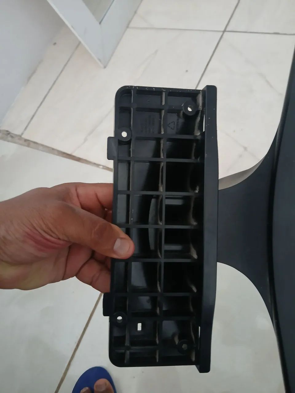 Vende-se pés da tv sansung 55 polegadas  - Foto 2