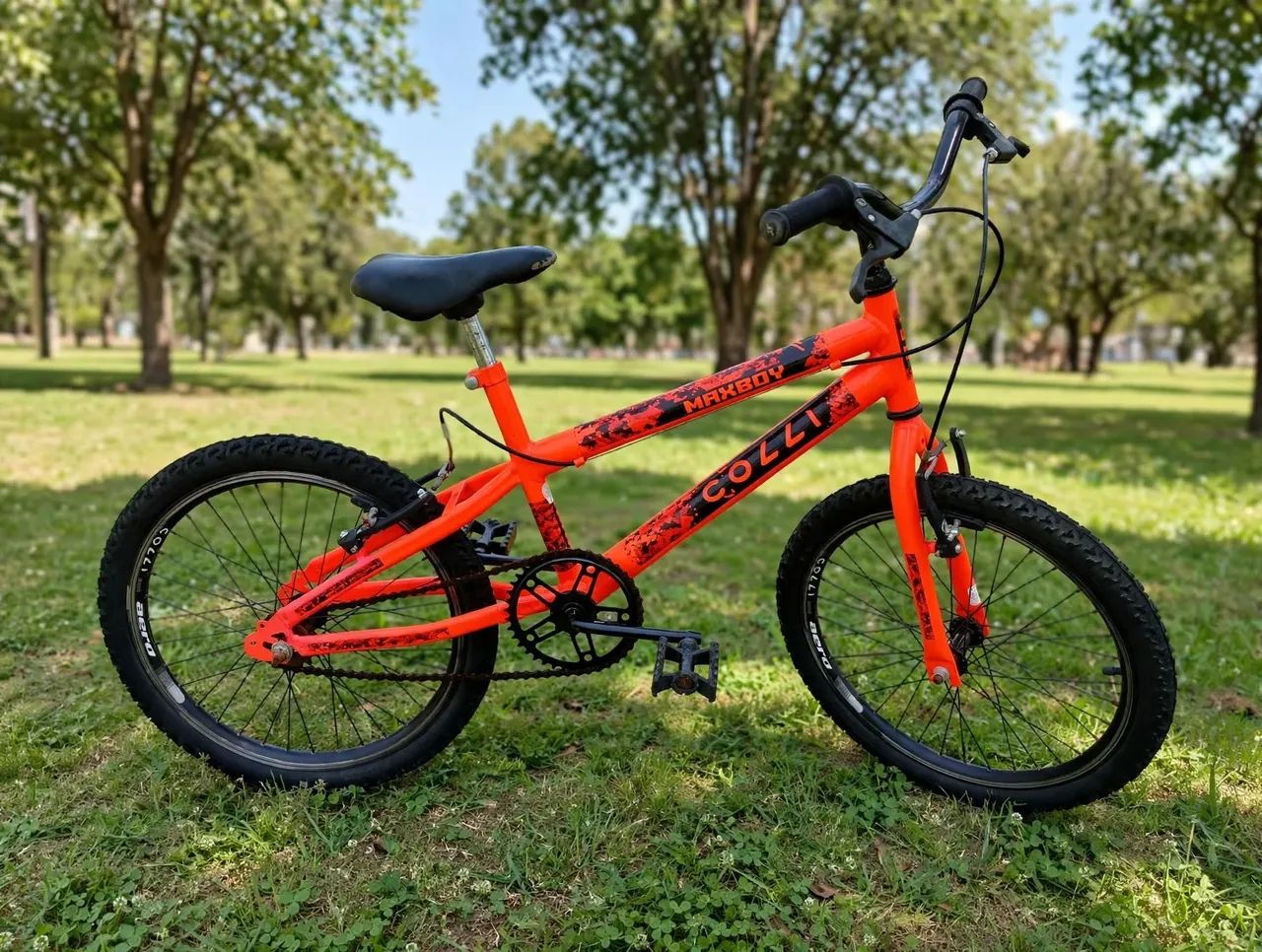 Bicicleta infantil IMPECÁVEL  - Foto 2