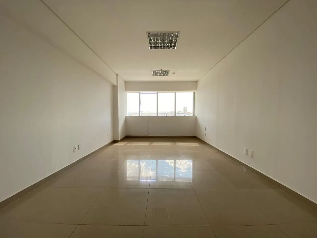 Sala à venda no bairro Brasil em Uberlândia