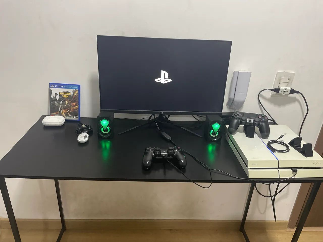 Kit gamer completor PS4 500gb,MONITOR 24 polegadas mesa industrial 