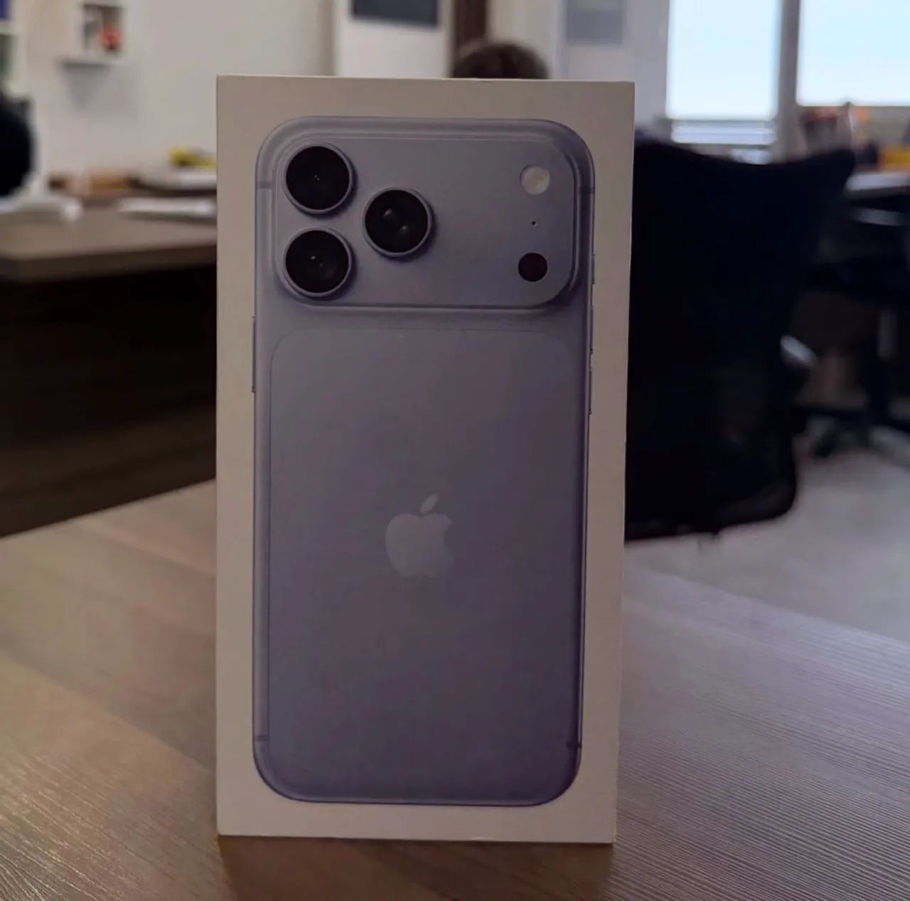 iPhone 18 Pro Max - 256gb - Glacial - Foto 2