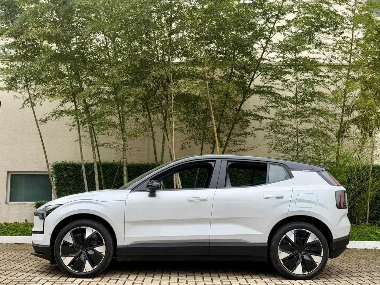 Volvo EX30 E60 Ultra (elétrico) 2024 - Foto 3