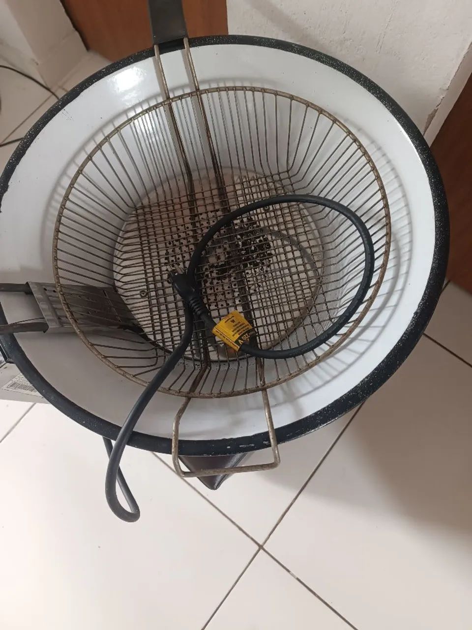 Tacho elétrico esmaltado 7,5 l - Foto 2