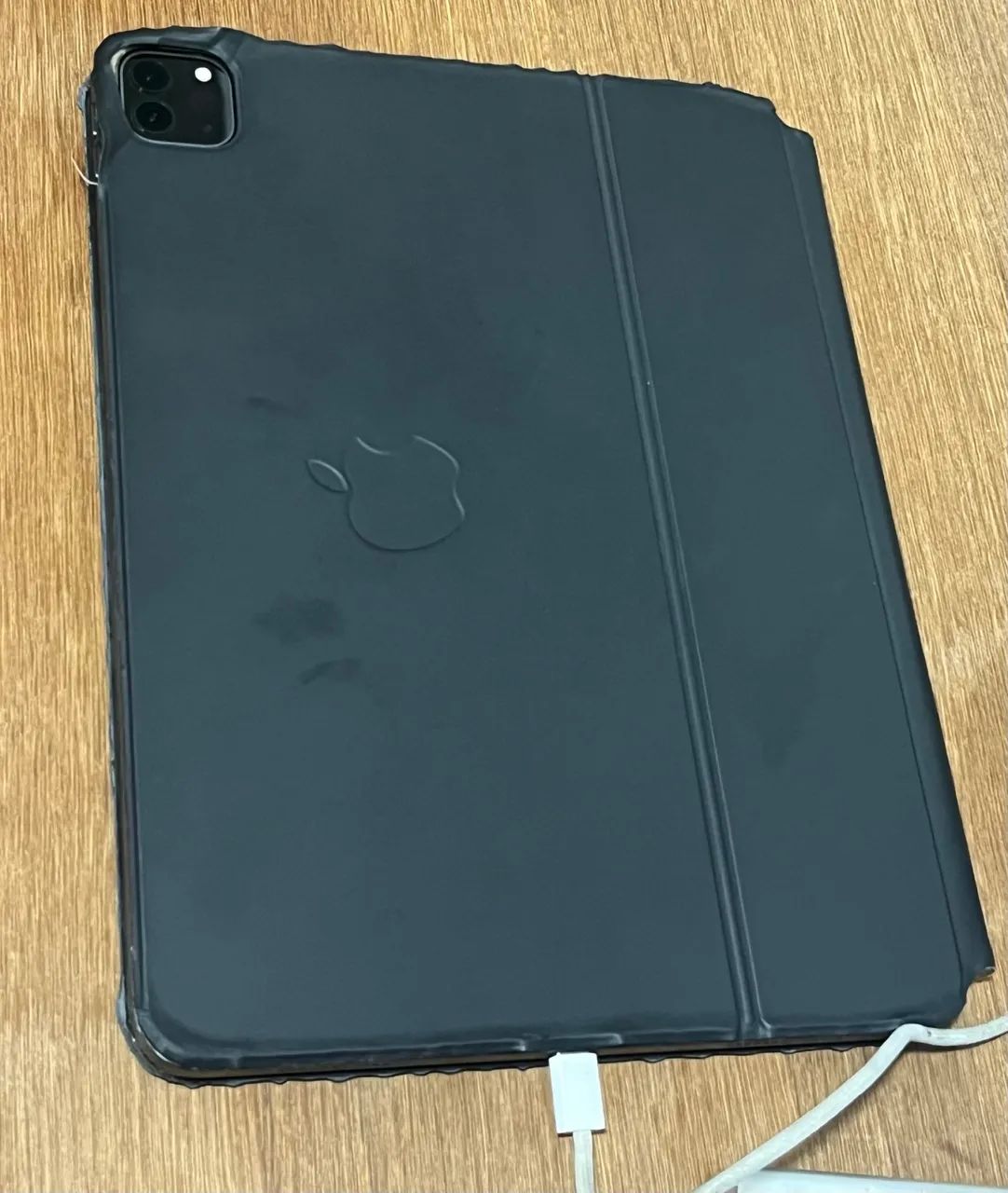 iPad Pro 11 com MAGIC KEYBOARD 2020 128GB  - Foto 2