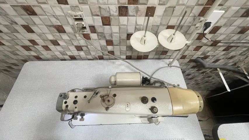 Máquina Reta Industrial Eletrônica Sansei - Completa! - Foto 4