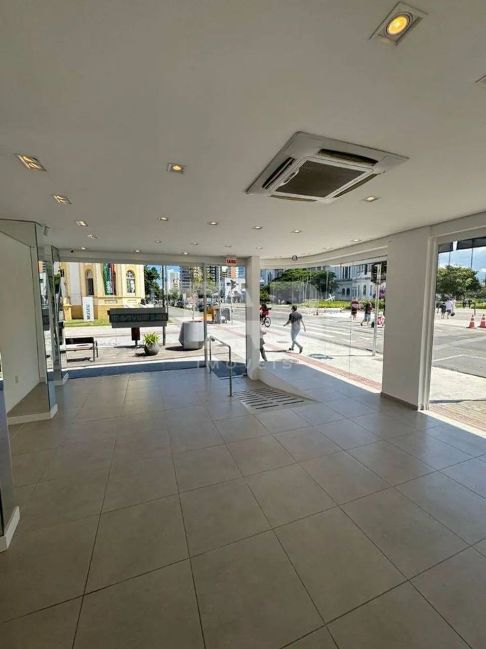 Sala comercial com 50m² de esquina para locação | Centro, Itajaí - Foto 2