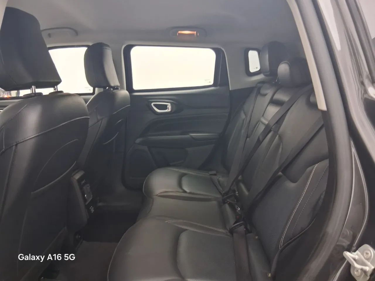 Jeep Compass LONG. T270 1.3 TB 4x2 Flex Aut., foto 17 de 18