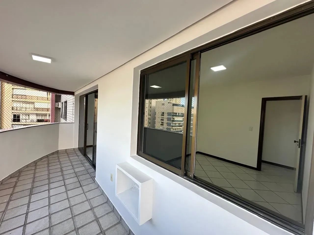 Excelente apartamento com 3 quartos em Itapuã - Vila Velha - ES - Foto 2