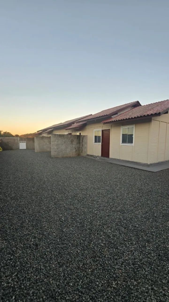 Terreno com 4 kitnets em Penha-SC - Foto 2